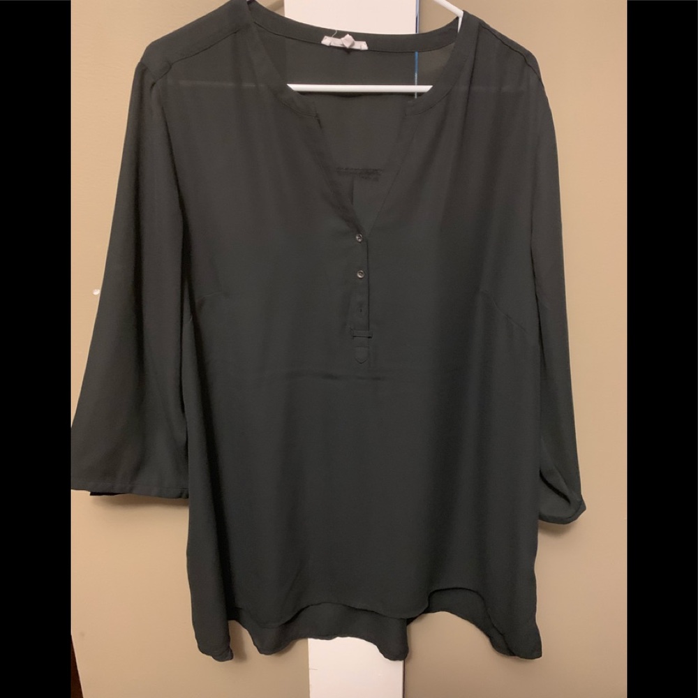 Maurices top